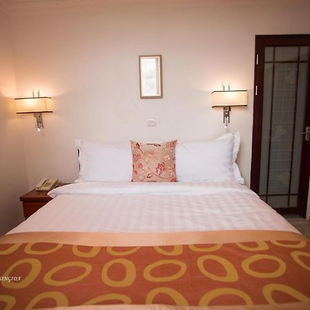 Regency Resort Singida 外观 照片