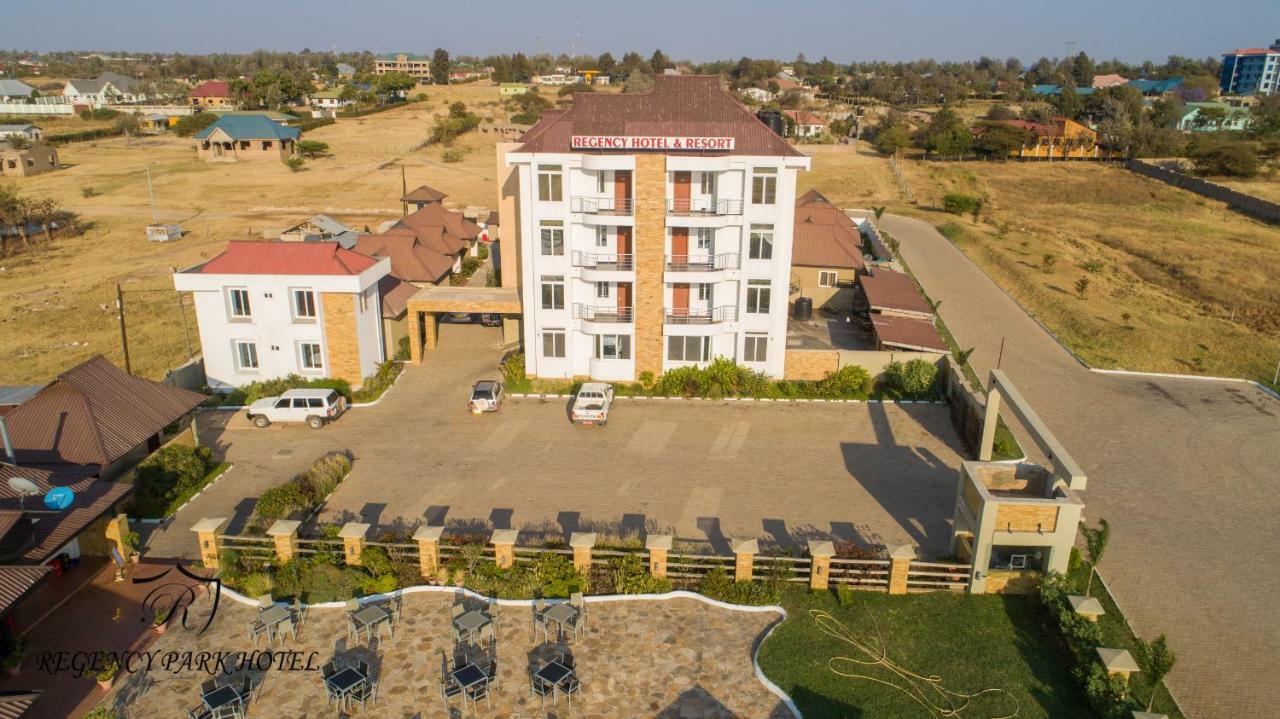 Regency Resort Singida 外观 照片